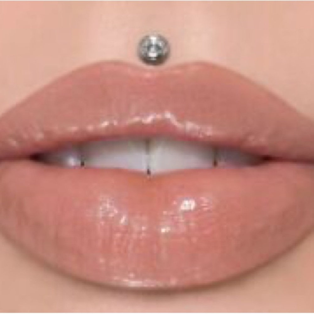 Jeffree Star The Gloss Body Count Glossy Peach Lip Color